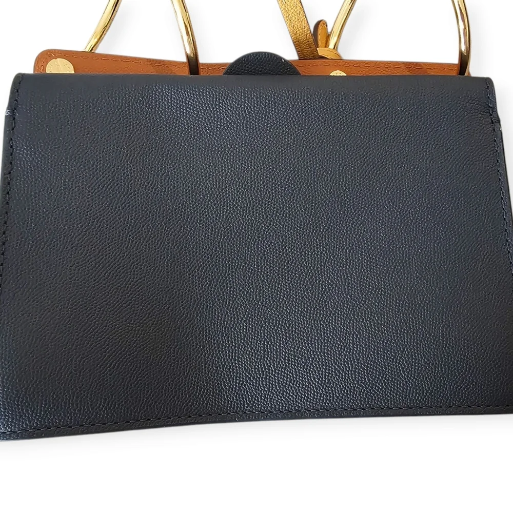 Lente Mini Phoebe Navy & Cream Colorblock Bag with Gold Hardware - Picture 6 of 7